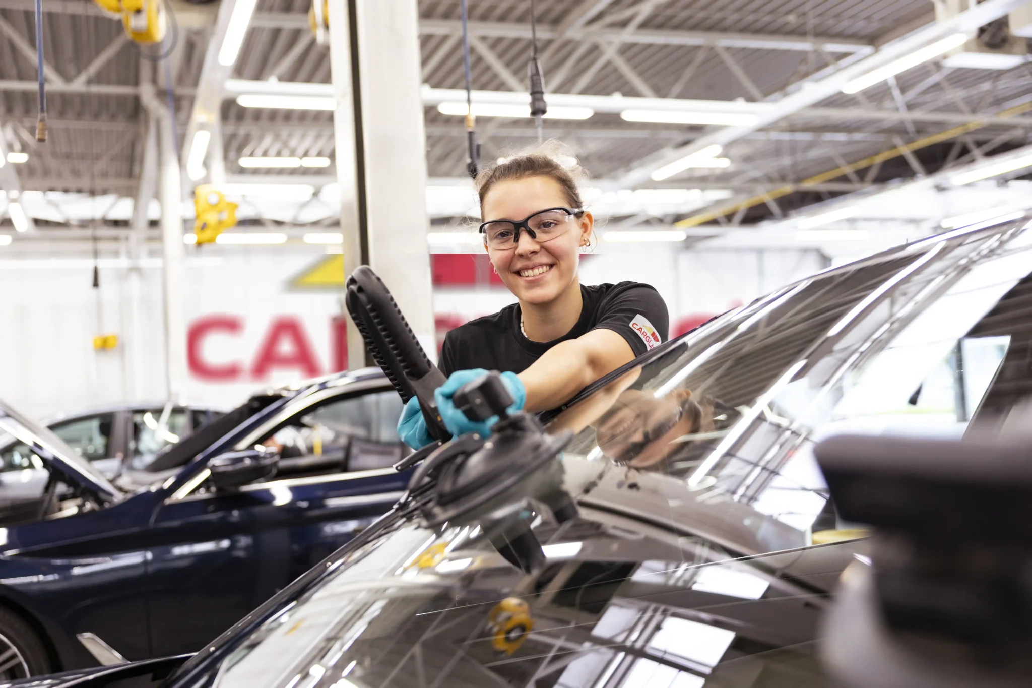 Personeel aan het werk in professionele werkomgeving